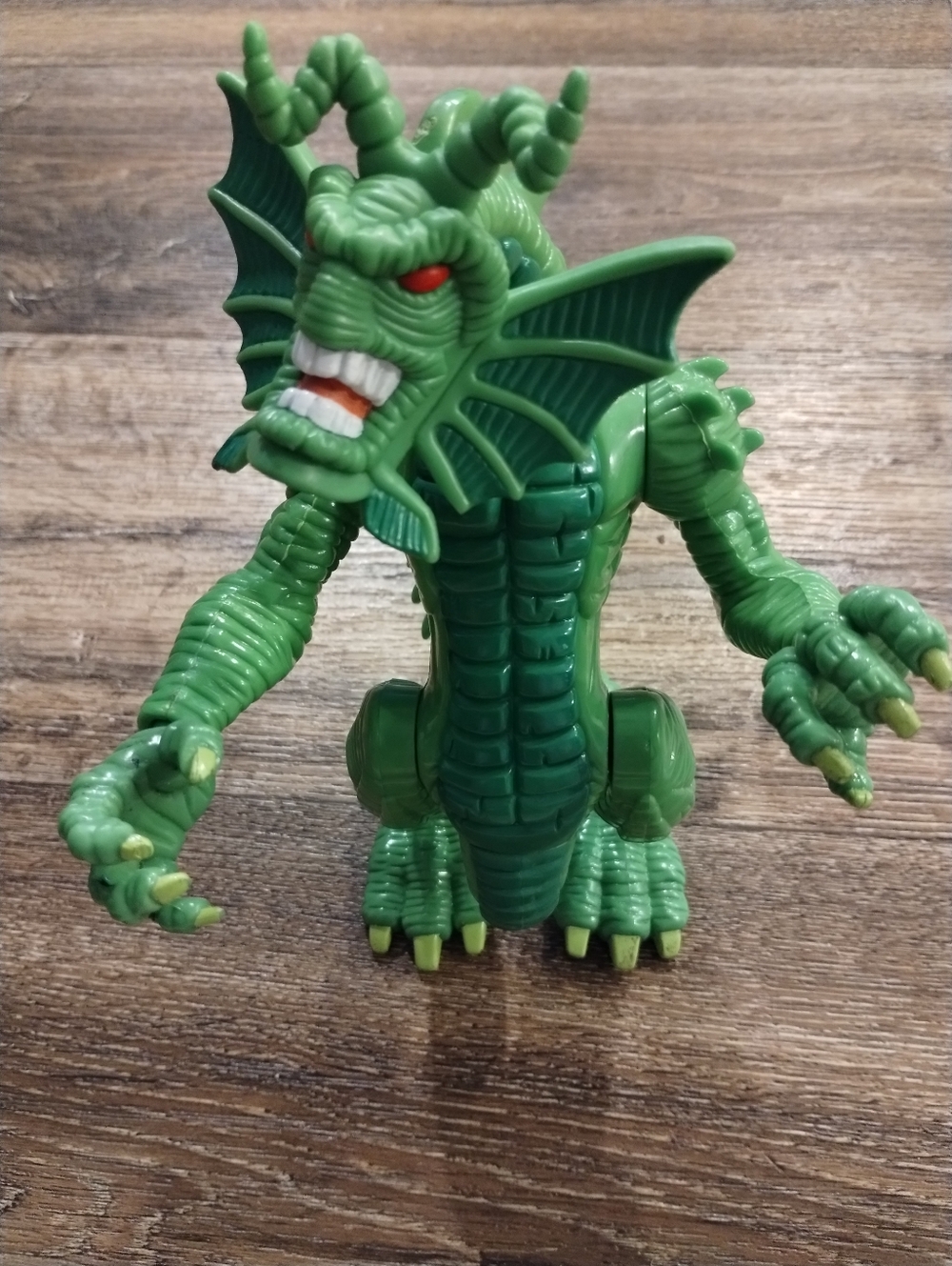 1995 Marvel Fin Fang Foom Dragon Green Reptile Figure with Red Eyes Iron Man
